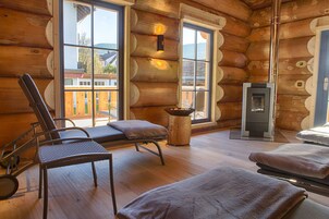 Sauna, steam room, body treatments, aromatherapy, body wraps