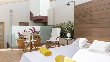 Deluxe tweepersoonskamer, terras | Terras
