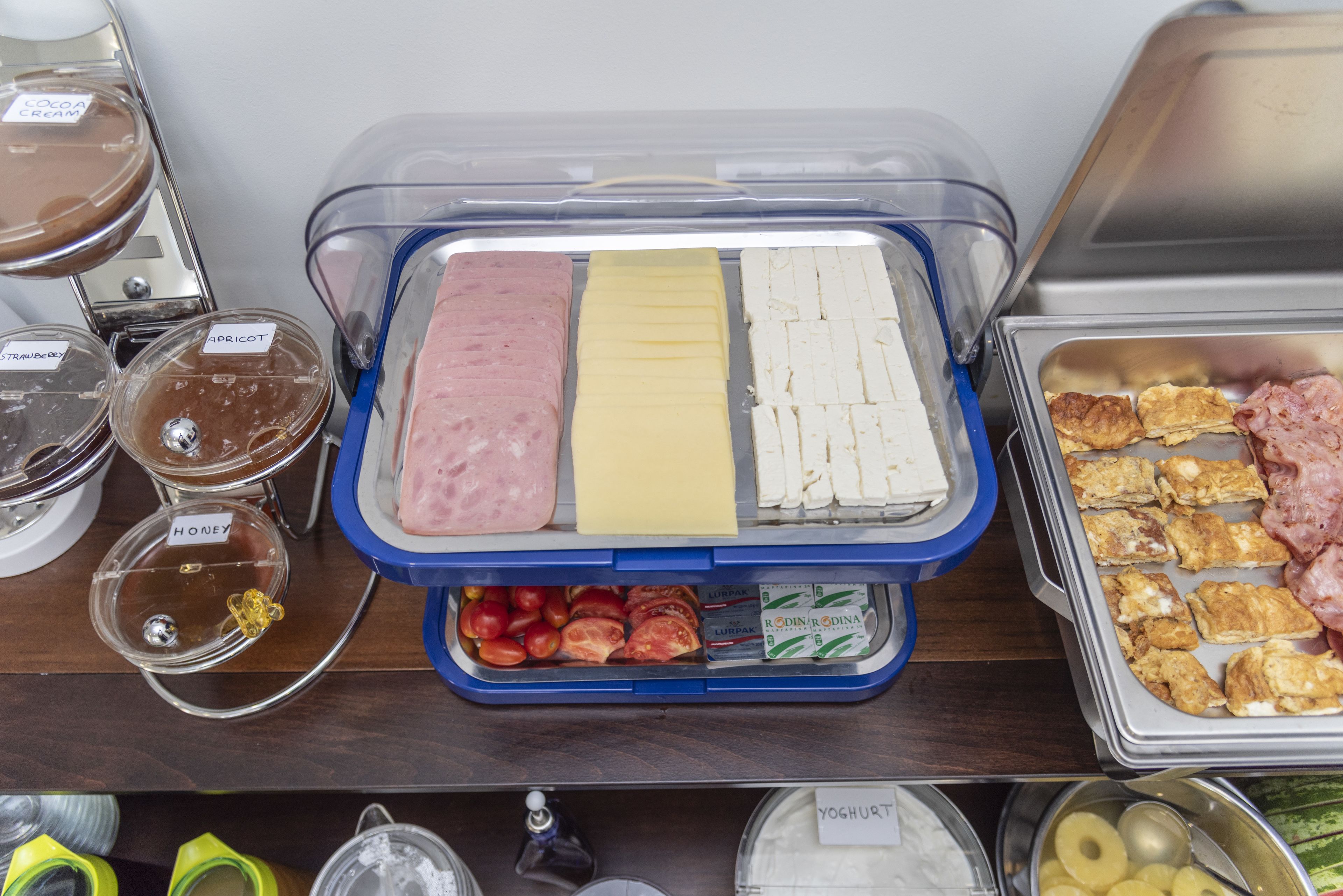 daily buffet breakfast (eur 9 per person)