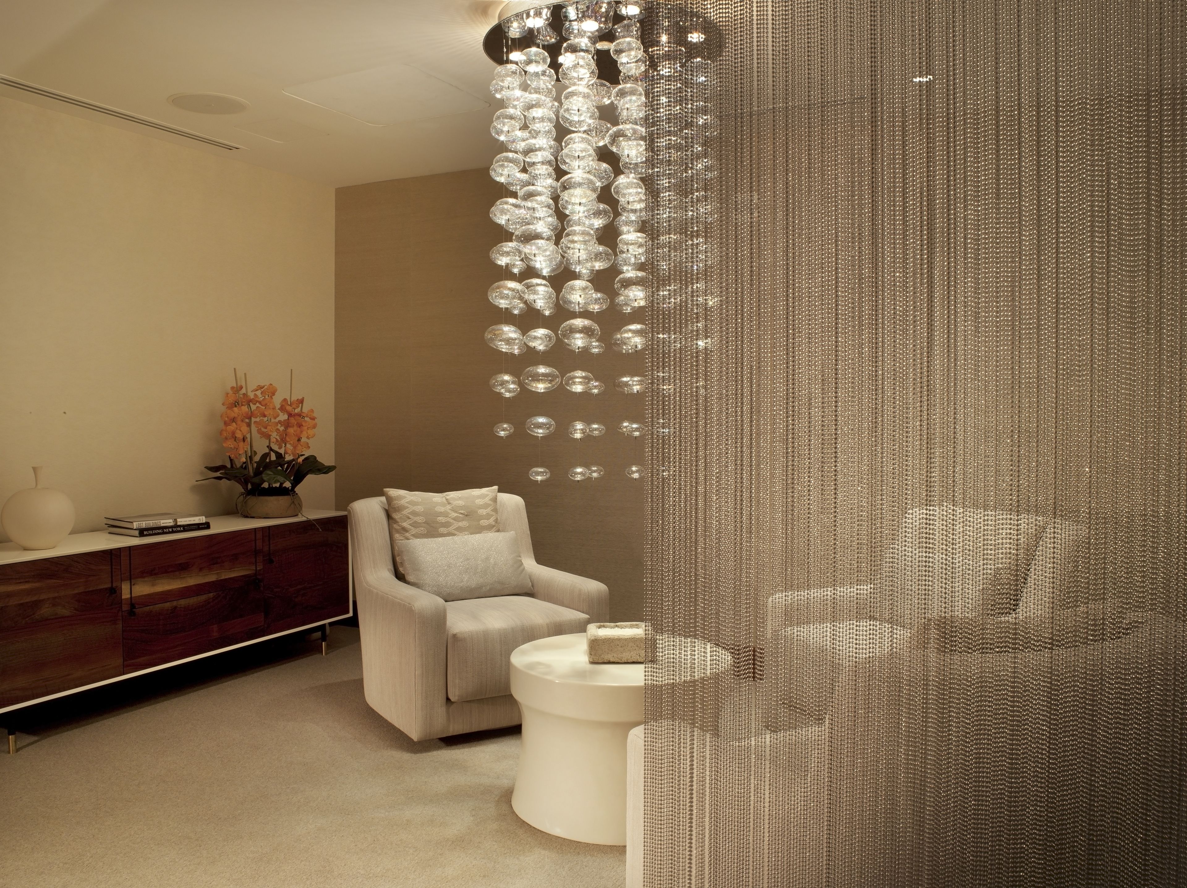 couples treatment room(s), hot stone massages, deep-tissue massages