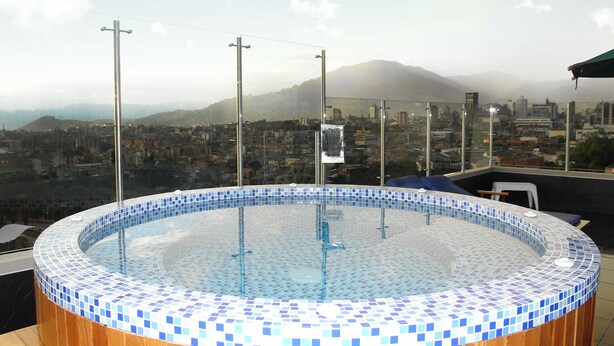 Unclassified image, 1 of 27, button - Top Deck Hotel (Pereira)