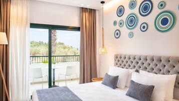 Minibar, caja de seguridad en la habitación, escritorio y wifi gratis