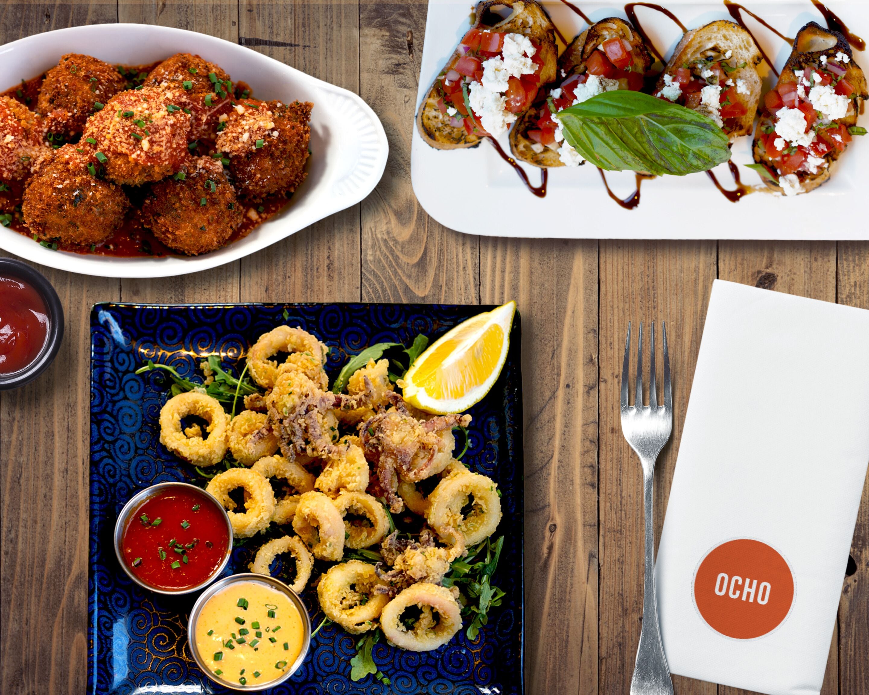 breakfast, lunch and dinner served