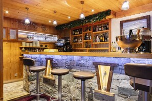 Bar (on property) - Le Gentiana (Tignes)