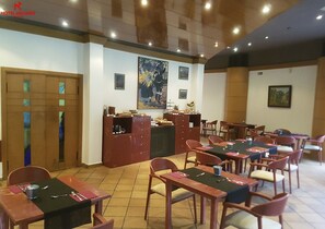 Restaurant - Hotel Ancares (Balboa)