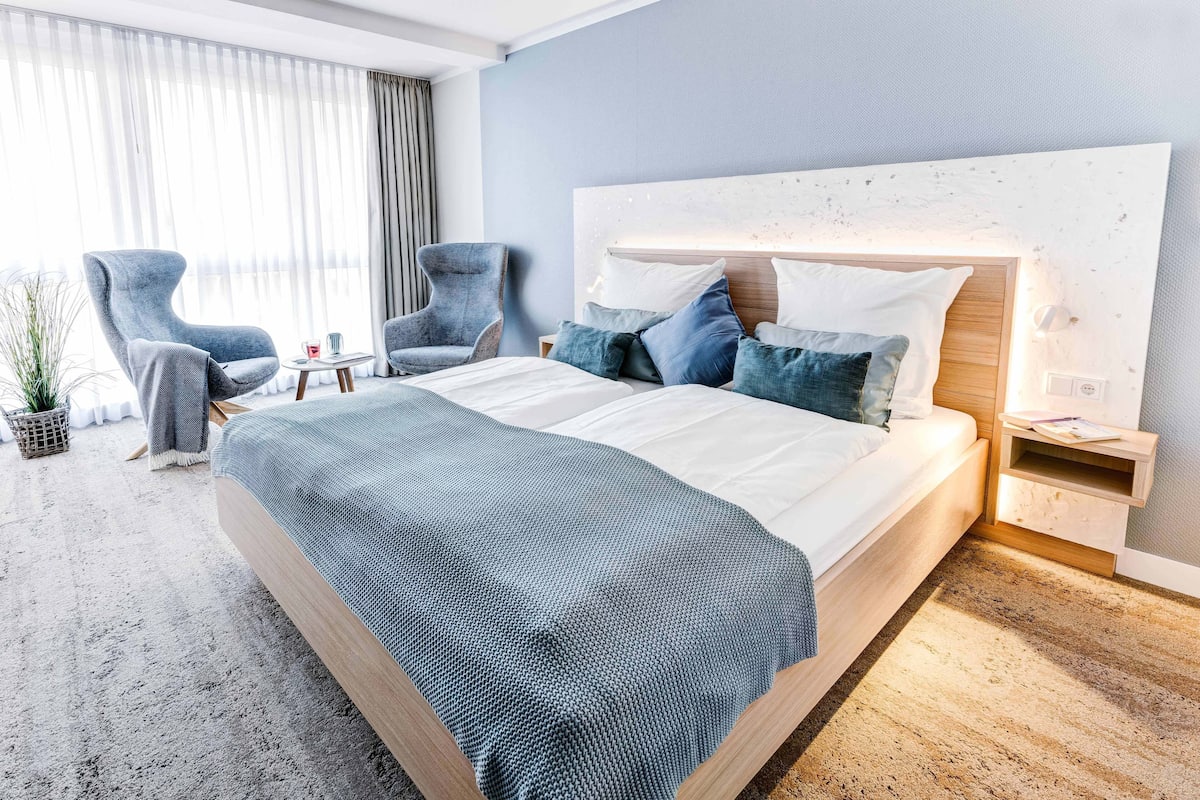 comfort double room, balcony | premium bedding, minibar, in-room safe, desk