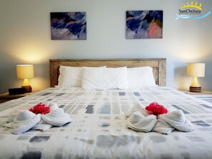 Iron/ironing board, cribs/infant beds, rollaway beds, free WiFi - San Chelsea Beachside Apartments (Bilinga)
