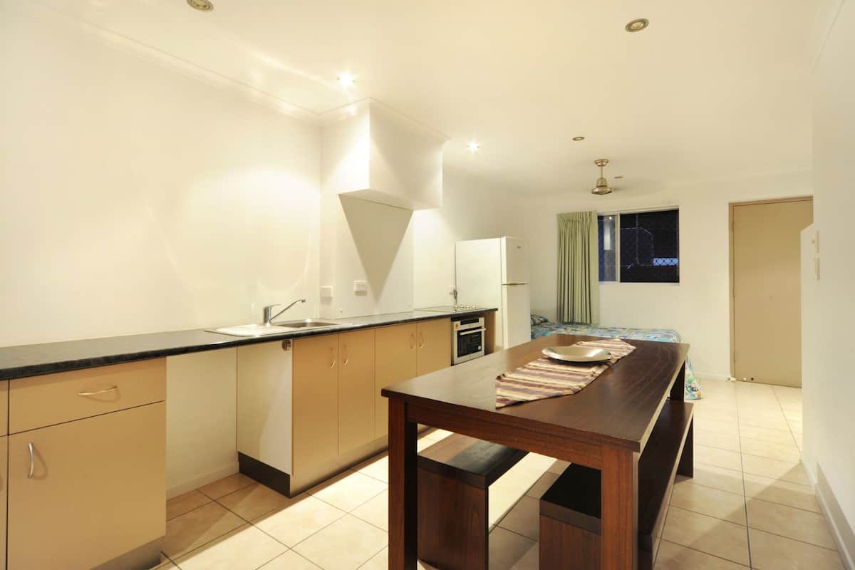 Apartment | Makan dalam bilik