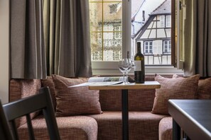 LARGE | View from room - Hôtel La Diligence (Obernai)