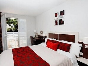 Triple Room, City View