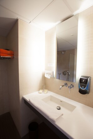 Free toiletries, hair dryer, towels