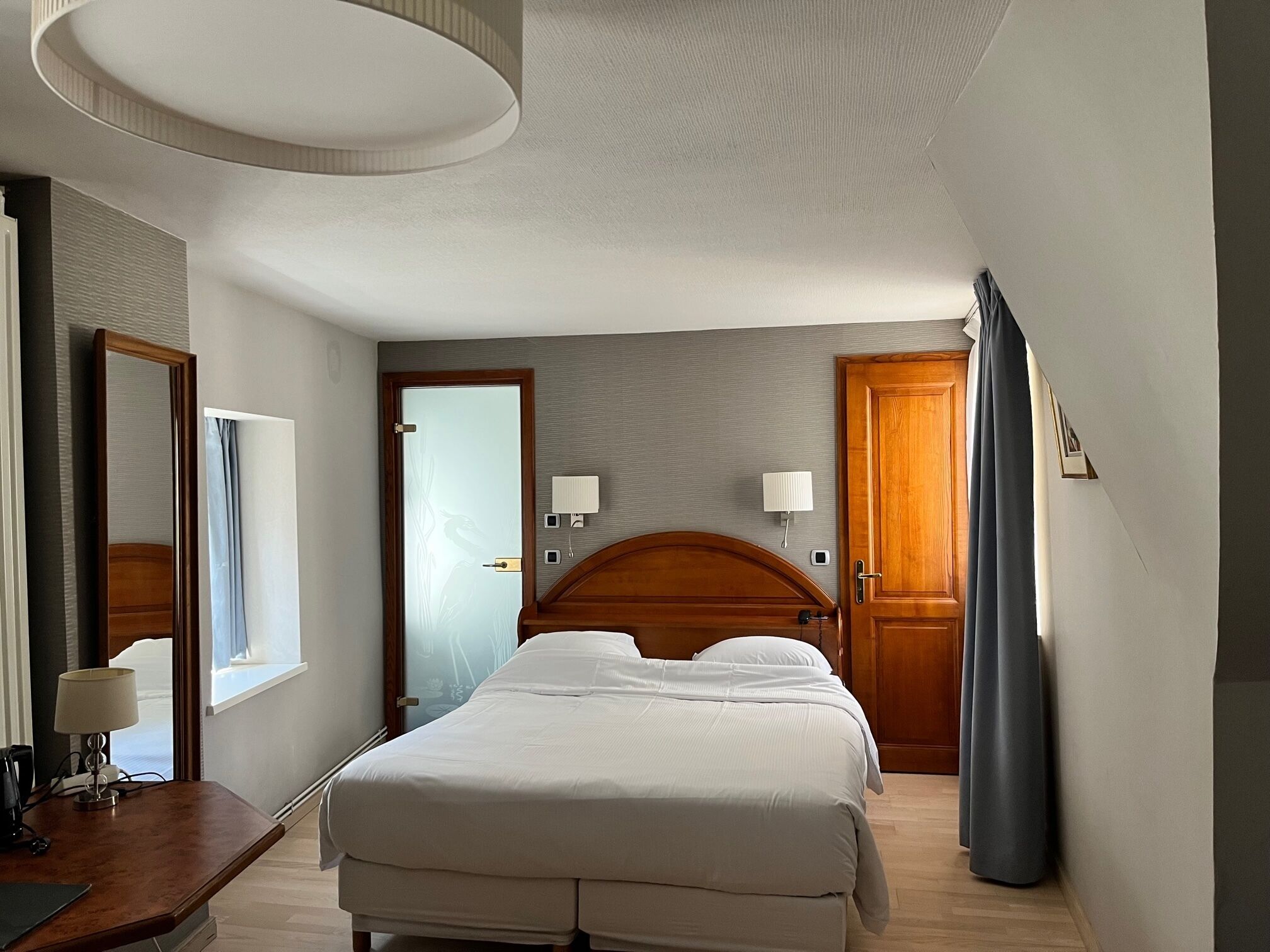 Foto - Logis Hôtel Restaurant Au Cerf d'Or