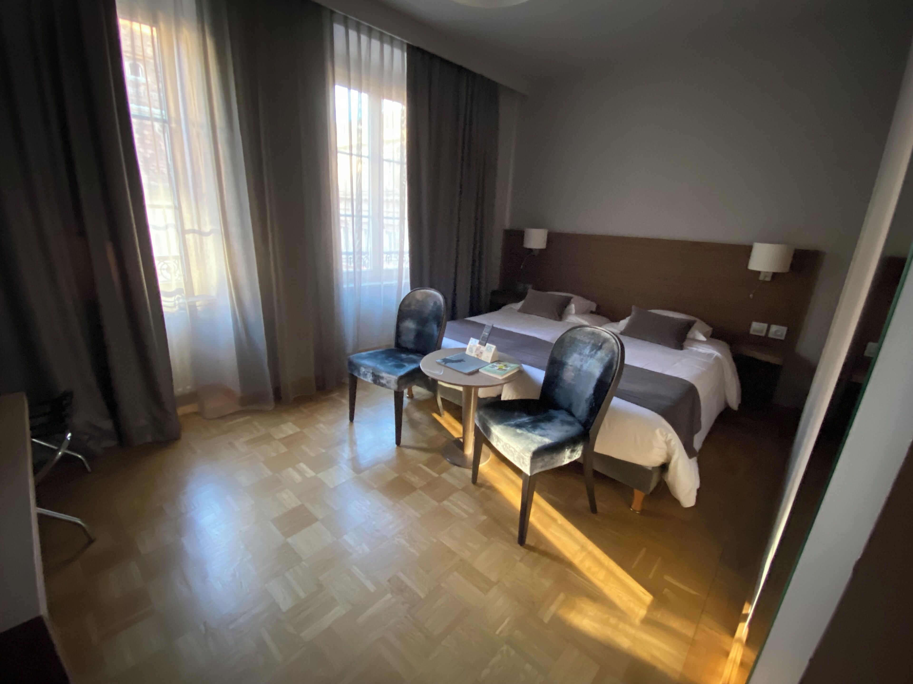 Foto - Logis Hôtel Restaurant Au Cerf d'Or