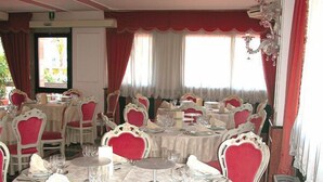 Unclassified image, 3 of 6, button - President Hotel (Reggio di Calabria)