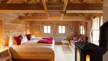 Premium Chalet, 1 King Bed, Sauna, Mountain View (Sennhütte)