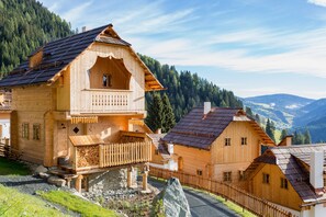 Chalet Romantique, 1 grand lit, balcon, vue montagne (Troadkasten) | Terrasse/Patio
