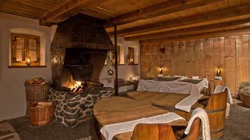 Sauna, body treatments, aromatherapy, body wraps, body scrubs, facials