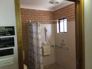 標準客房, 非吸煙房, 小廚 | 書桌、遮光窗簾/窗簾、隔音、免費 Wi-Fi