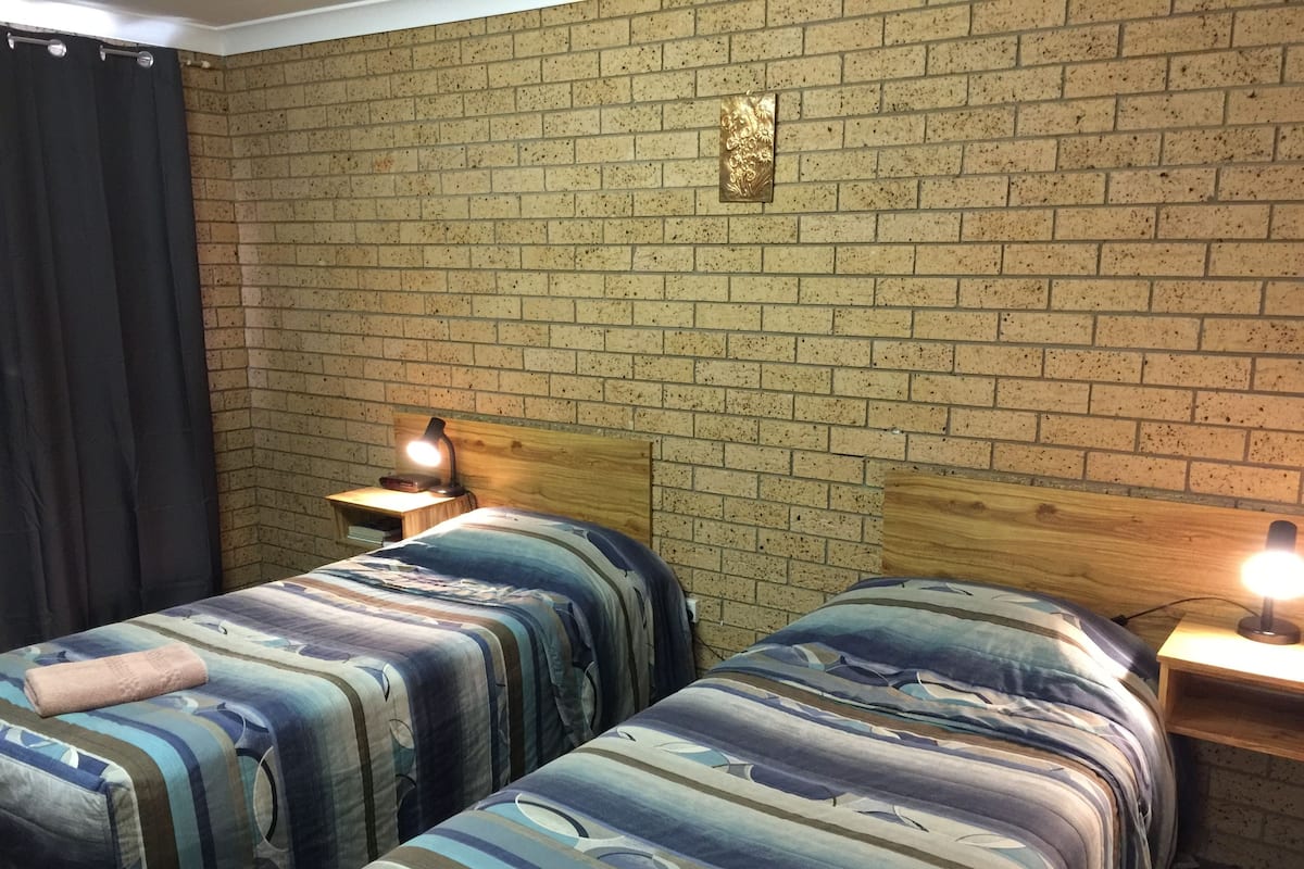 Room 1 - Singles Room