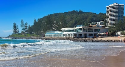 Oceanside Cove Holiday Apartments