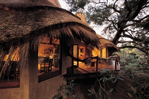 Front of property - evening/night - Pondoro Game Lodge - Open to Kruger Park (Hoedspruit)