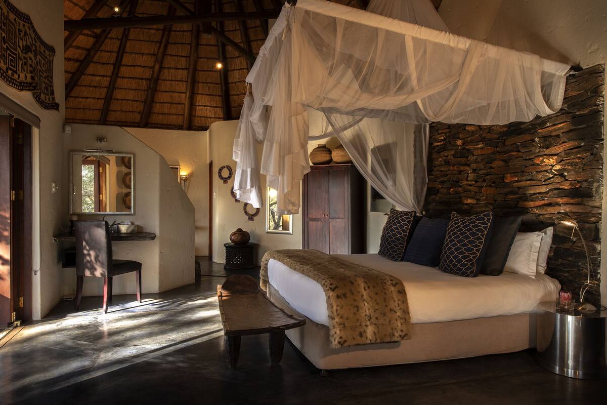 Rock Suite | 1 bedroom, premium bedding, minibar, in-room safe