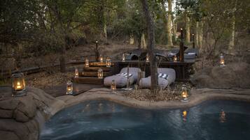 Outdoor pool, sun loungers