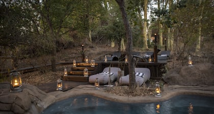 Pondoro Game Lodge - Open to Kruger Park