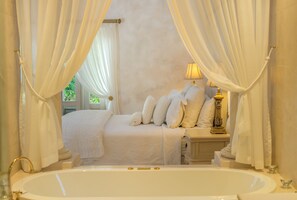 Habitación ejecutiva acceso al spa | Baño | Albornoces y toallas