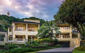 Front of property - Victoria's at Wategos (Byron Bay)