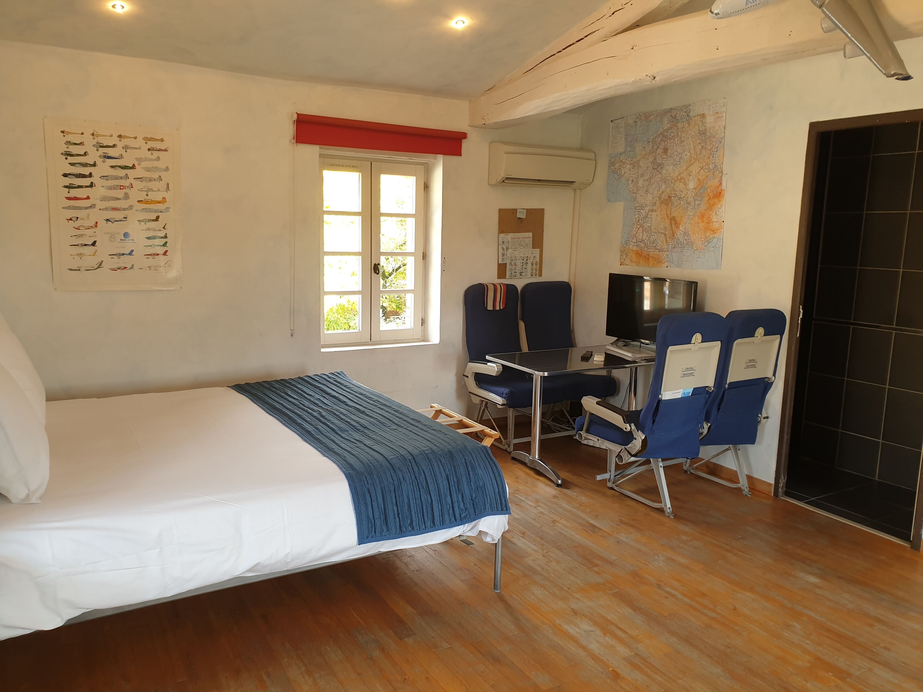 classic double room | 1 bedroom, premium bedding, individually decorated, desk