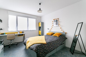 Studio Superior, 1 large double bed and single sofa bed | Blackout drapes, soundproofing, iron/ironing board, free WiFi - All Suites Appart Hôtel | Dunkerque Centre (Dunkirk)