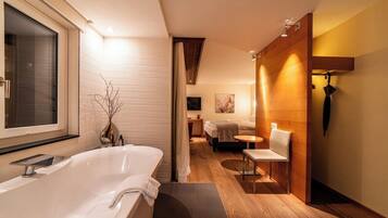 Superior Double Room | Premium bedding, in-room safe, desk, laptop workspace