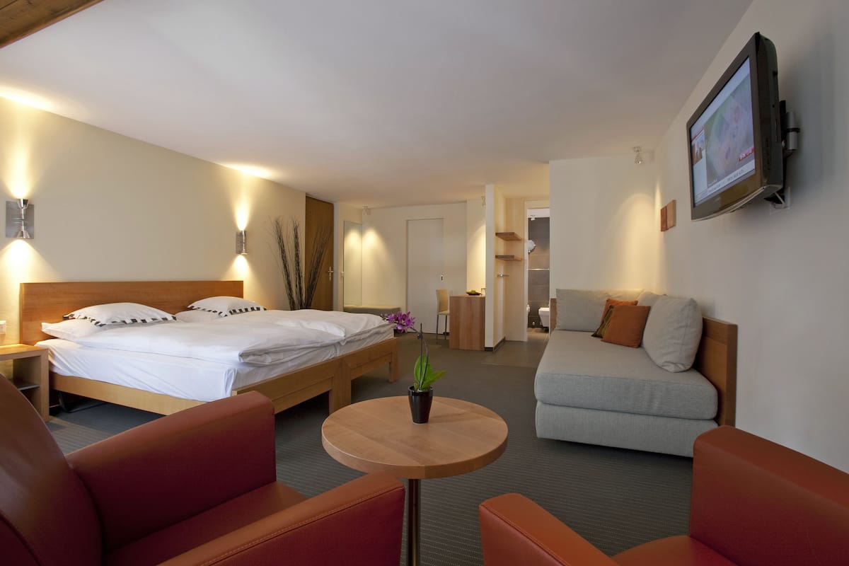 superior triple room | 1 bedroom, premium bedding, in-room safe, desk