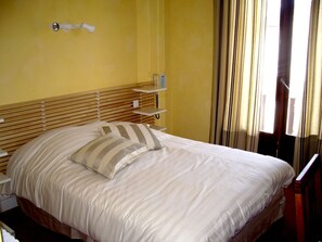 مكواة/لوح كي وواي فاي مجانًا