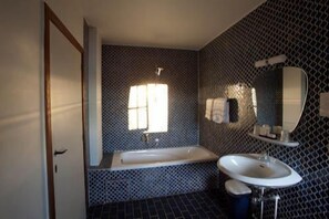 Family Duplex | Bathroom | Soap, toilet paper