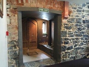 Property entrance - Chapel Apartments (Dunedin)