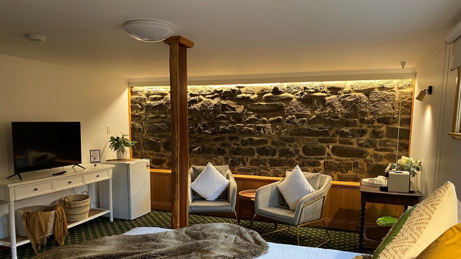 Hanlon Guest House