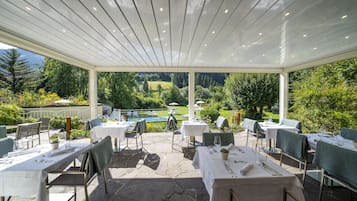 Mặt tiền nơi lưu trú