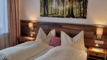 Classic-Doppelzimmer, Nichtraucher | Zimmersafe, kostenloses WLAN