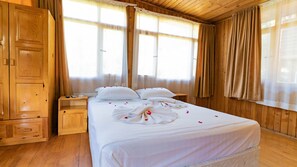 Habitación de lujo | Wifi gratis y ropa de cama 