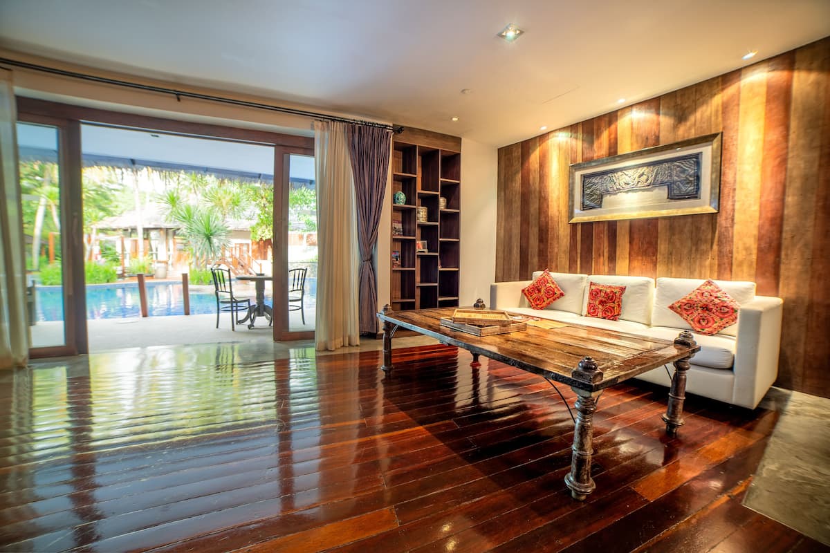 Premier Double Room, 1 Katil Raja (King), Pool Access, Ground Floor | Pemandangan dari bilik