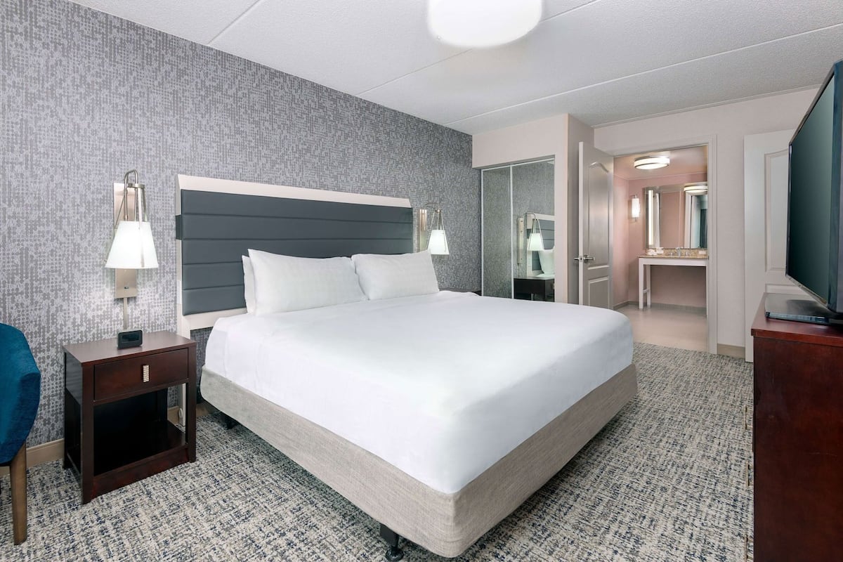 In-room safe, desk, free cots/infant beds, free WiFi