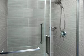 Dusche im Bad