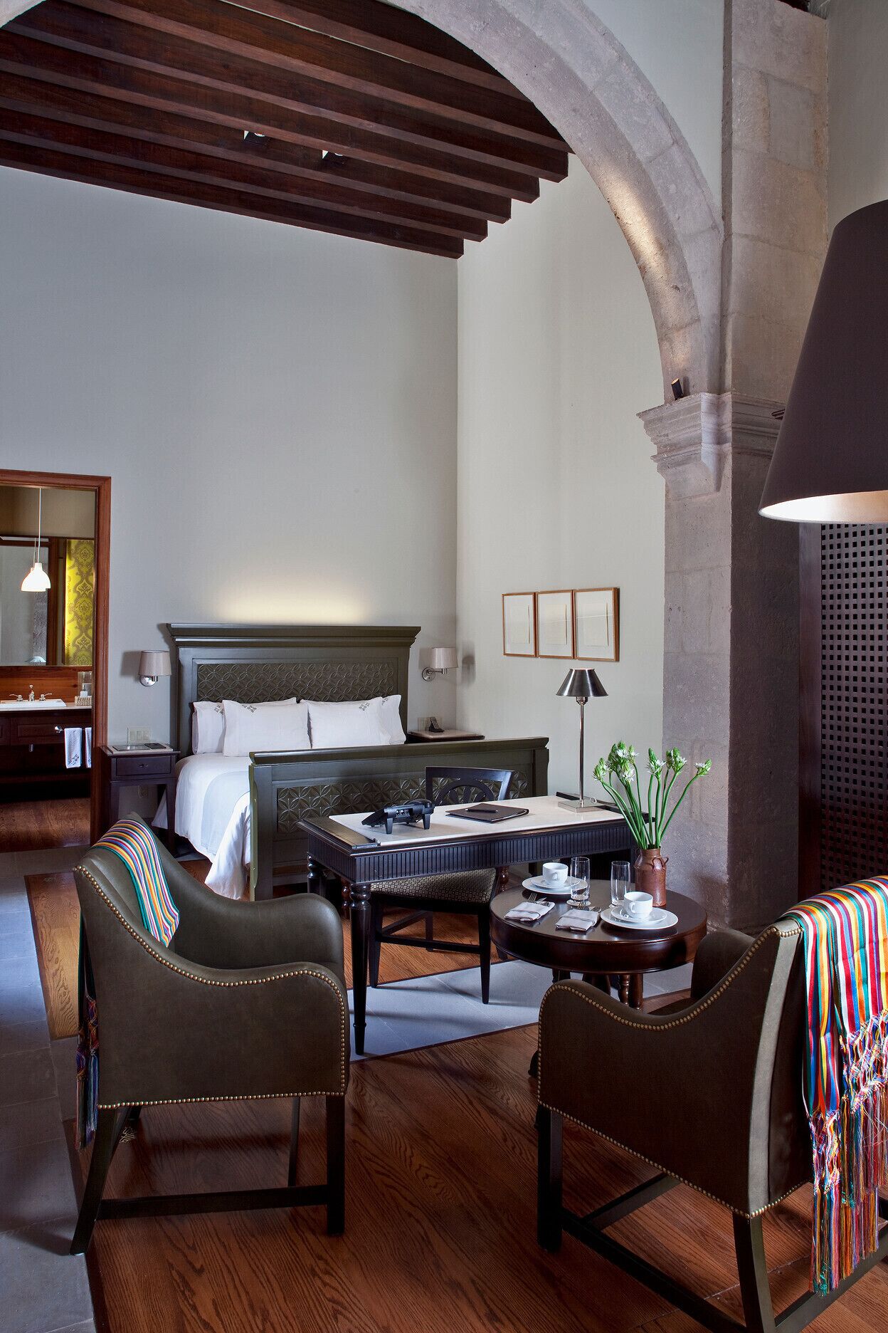 1 bedroom, premium bedding, down comforters, minibar