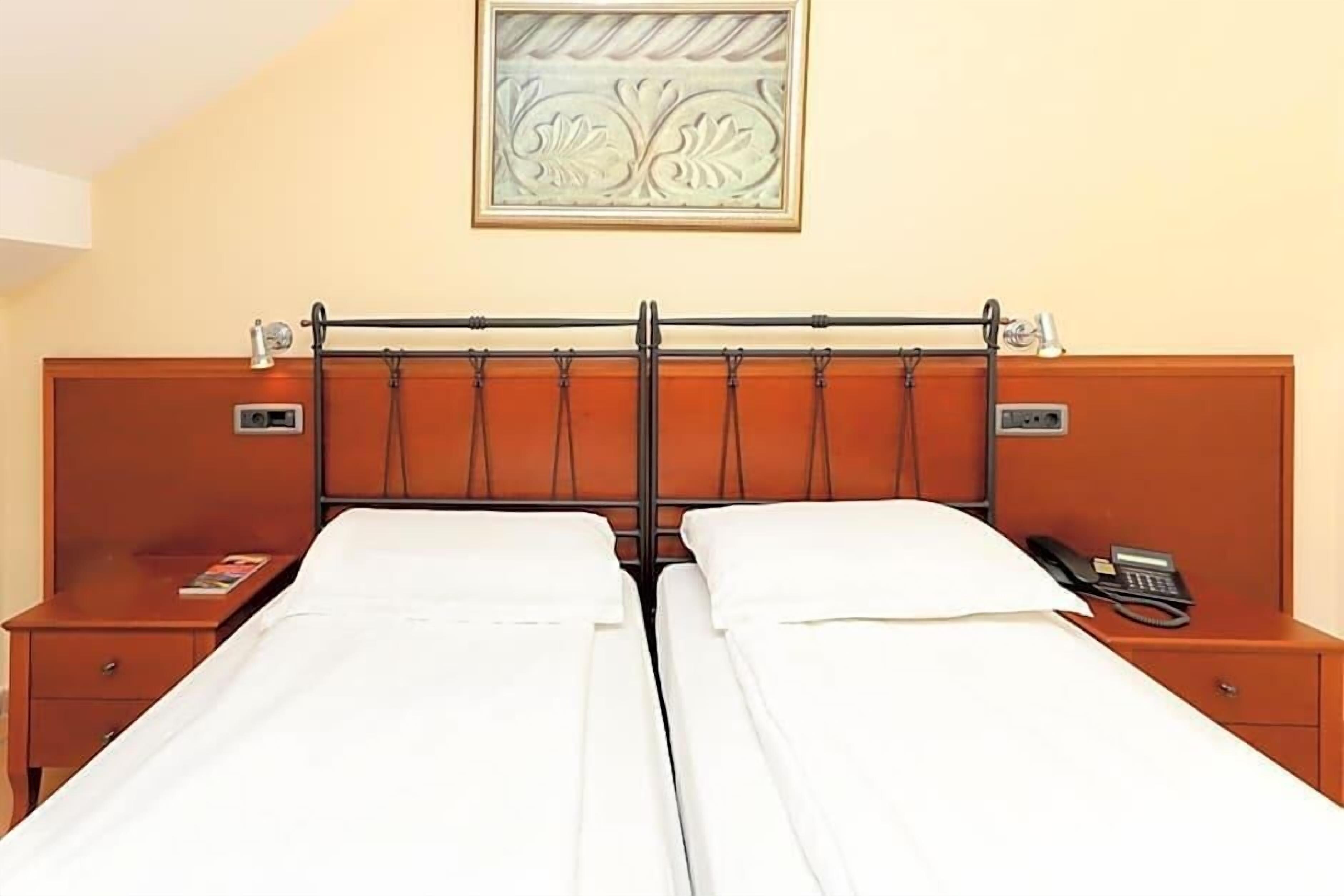 Két bảo mật tại phòng 