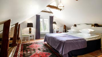 Standard-Doppel- oder -Zweibettzimmer | Schreibtisch, kostenloses WLAN, Bettwäsche