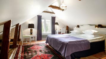 Standard Double or Twin Room | Desk, free WiFi, bed sheets