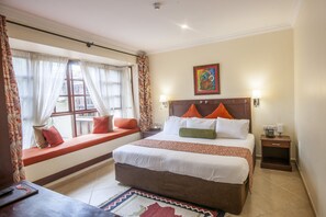 华丽客房 | 迷你吧、客房内保险箱、办公桌、免费 WiFi