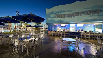 Snack bar